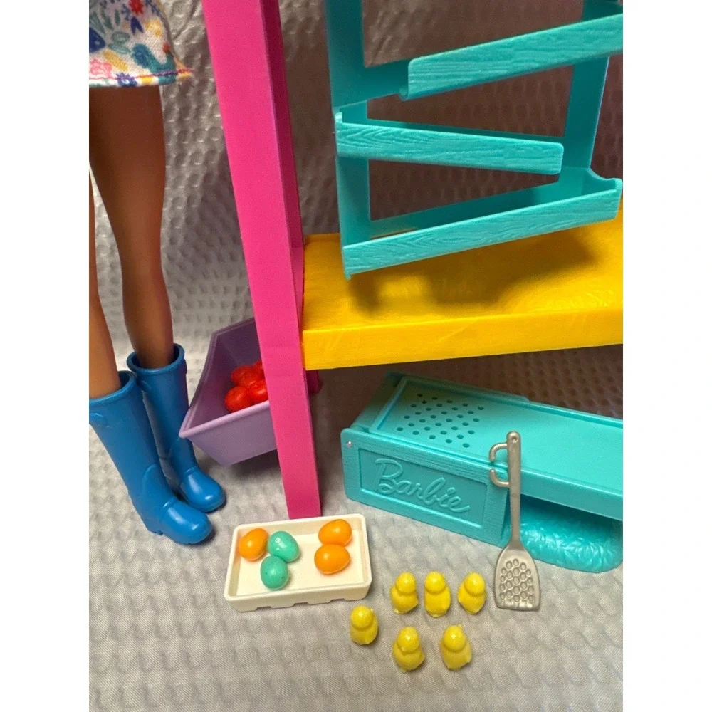 Barbie Hatch & Gather Egg Farm Playset with Chicken Coop and Accessories